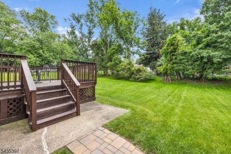23 Ridge Court Cedar Grove NJ 07009
