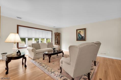 23 Ridge Court Cedar Grove NJ 07009