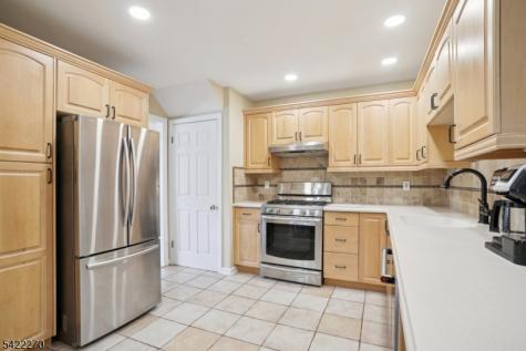 84 Westland Road Cedar Grove NJ 07009