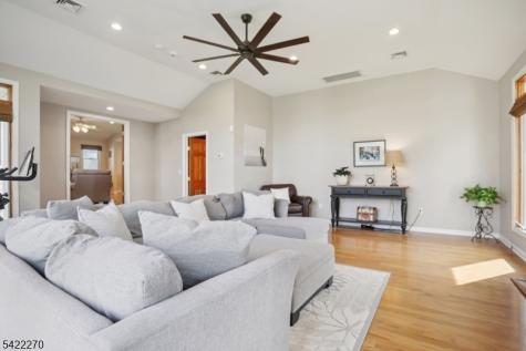 84 Westland Road Cedar Grove NJ 07009