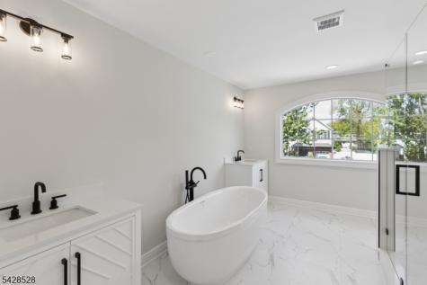 49 Hall Drive Clark NJ 07066