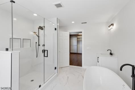 49 Hall Drive Clark NJ 07066