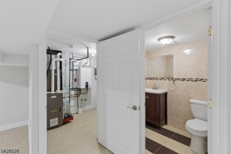 49 Hall Drive Clark NJ 07066