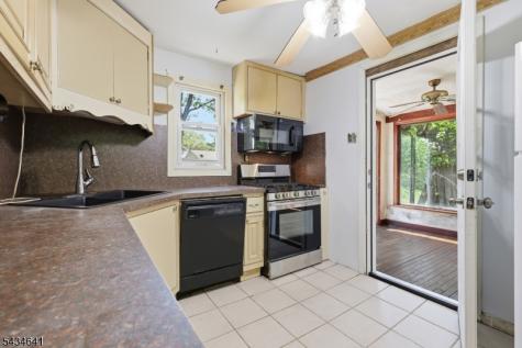 71 Center Street West Milford NJ 07480