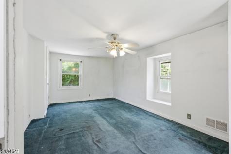 71 Center Street West Milford NJ 07480