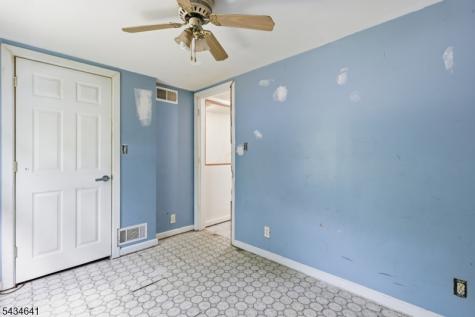 71 Center Street West Milford NJ 07480