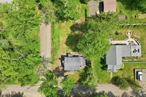 71 Center Street West Milford NJ 07480