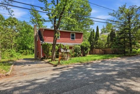 71 Center Street West Milford NJ 07480