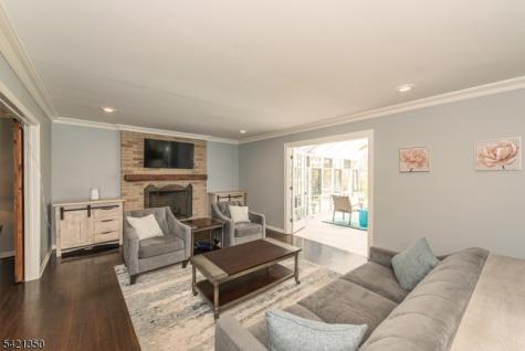12 Fox Run Parsippany-troy Hills NJ 07054