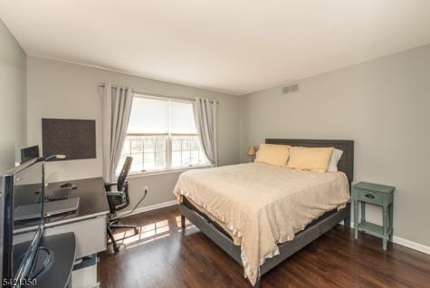 12 Fox Run Parsippany-troy Hills NJ 07054