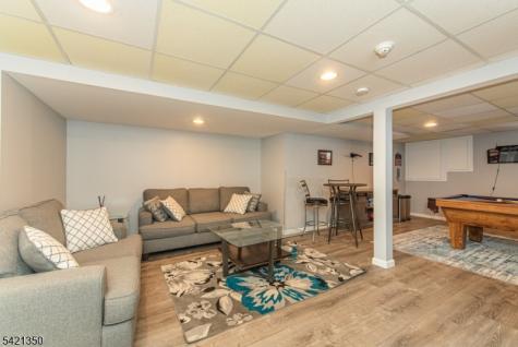 12 Fox Run Parsippany-troy Hills NJ 07054