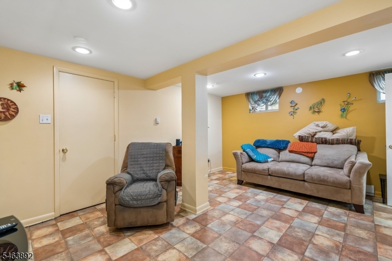 195 E Passaic Avenue Bloomfield NJ 07003