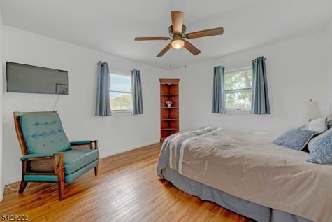 5 Decker Road Harmony NJ 08865