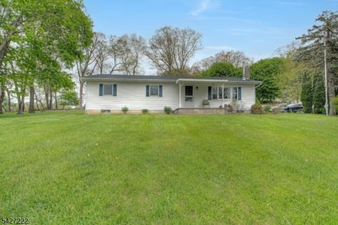 5 Decker Road Harmony NJ 08865