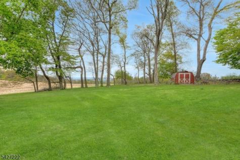 5 Decker Road Harmony NJ 08865