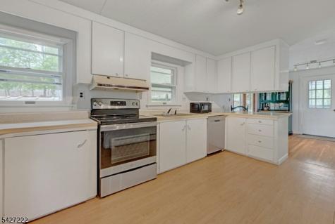 5 Decker Road Harmony NJ 08865
