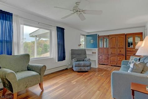 5 Decker Road Harmony NJ 08865