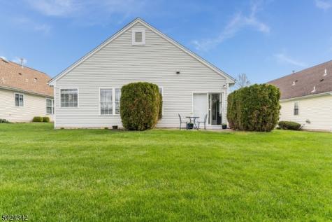 11 Stafford Lane White NJ 07823