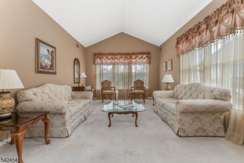 11 Stafford Lane White NJ 07823