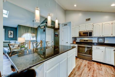 61 Lakeside Drive NW Vernon NJ 07461