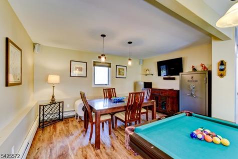 61 Lakeside Drive NW Vernon NJ 07461
