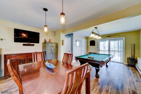 61 Lakeside Drive NW Vernon NJ 07461