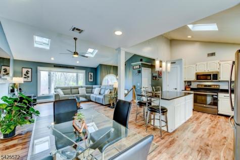 61 Lakeside Drive NW Vernon NJ 07461
