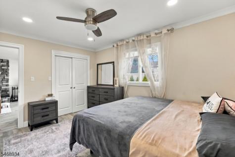 6 Azalea Drive E Wallington NJ 07057