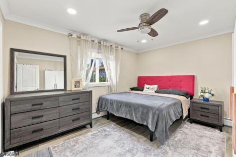 6 Azalea Drive E Wallington NJ 07057