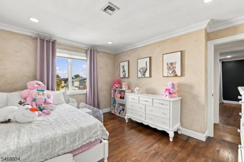 6 Azalea Drive E Wallington NJ 07057