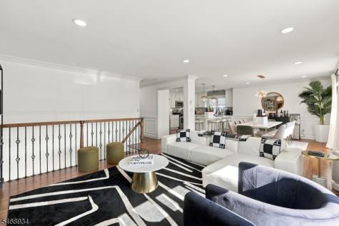 6 Azalea Drive E Wallington NJ 07057