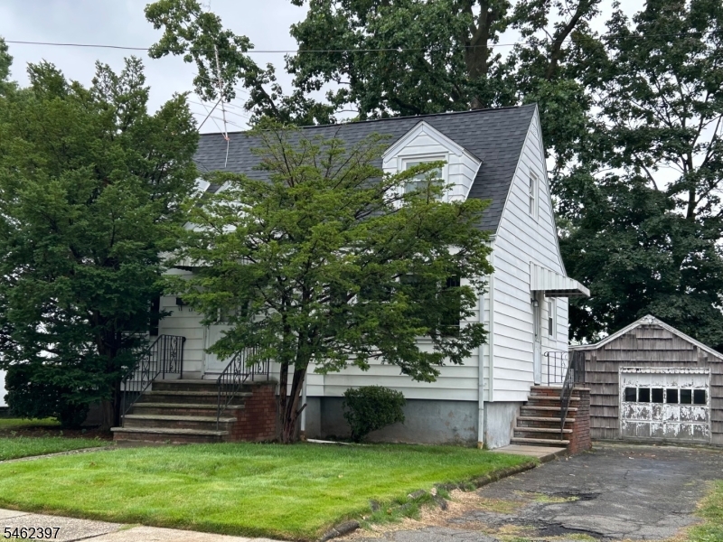 222 Terrace Avenue Lodi NJ 07644