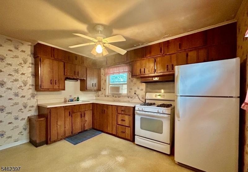 222 Terrace Avenue Lodi NJ 07644