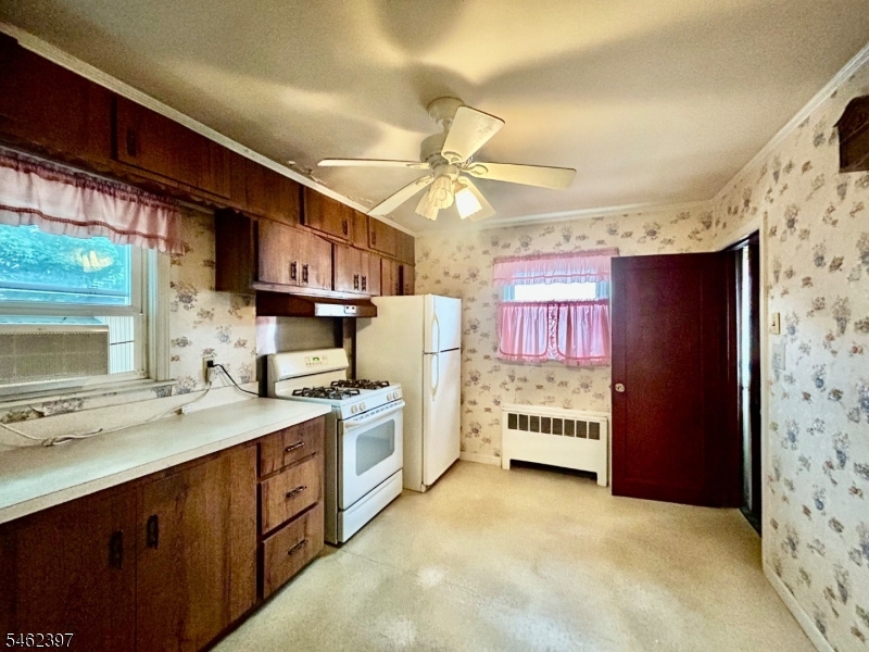 222 Terrace Avenue Lodi NJ 07644