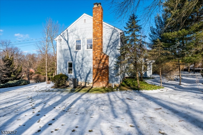 705 Meyersville Road Long Hill NJ 07933