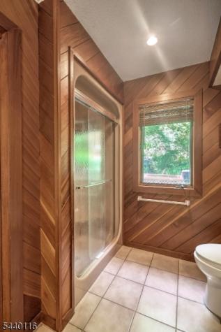 5 Thads Hill Road Bethlehem NJ 08827