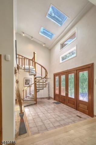 5 Thads Hill Road Bethlehem NJ 08827