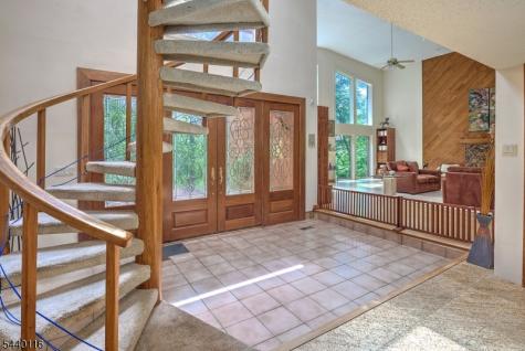 5 Thads Hill Road Bethlehem NJ 08827