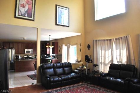 692 Skyline Drive Jefferson NJ 07849