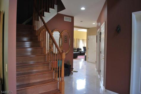 692 Skyline Drive Jefferson NJ 07849