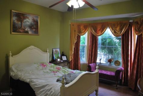 692 Skyline Drive Jefferson NJ 07849