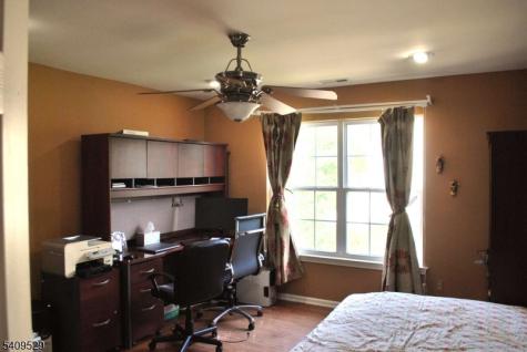692 Skyline Drive Jefferson NJ 07849