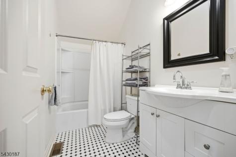 21 Franklin Place Morristown NJ 07960