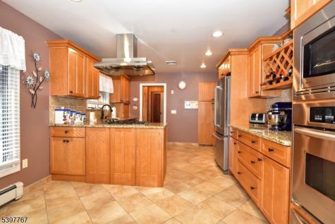 7 Jefferson Place Wayne NJ 07470