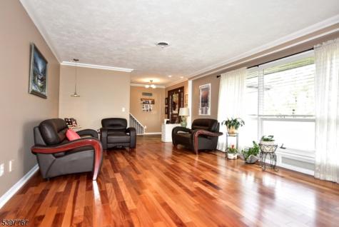 7 Jefferson Place Wayne NJ 07470