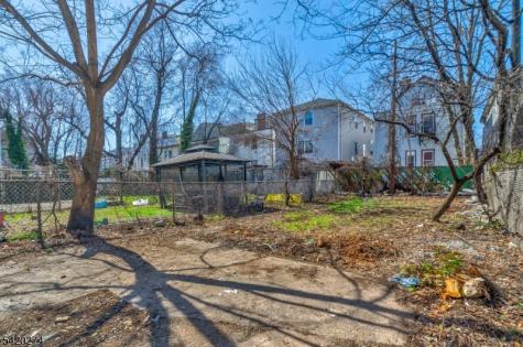 208 N 11th Street Newark NJ 07107