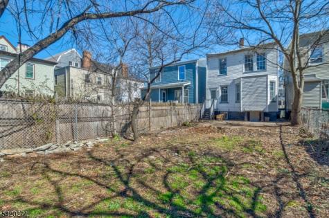 208 N 11th Street Newark NJ 07107