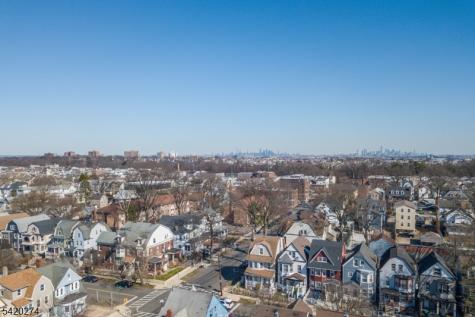 208 N 11th Street Newark NJ 07107