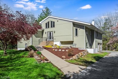919 Potters Road Stillwater NJ 07860