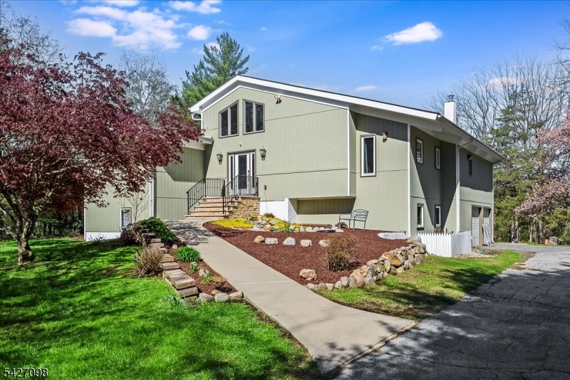 919 Potters Road Stillwater NJ 07860